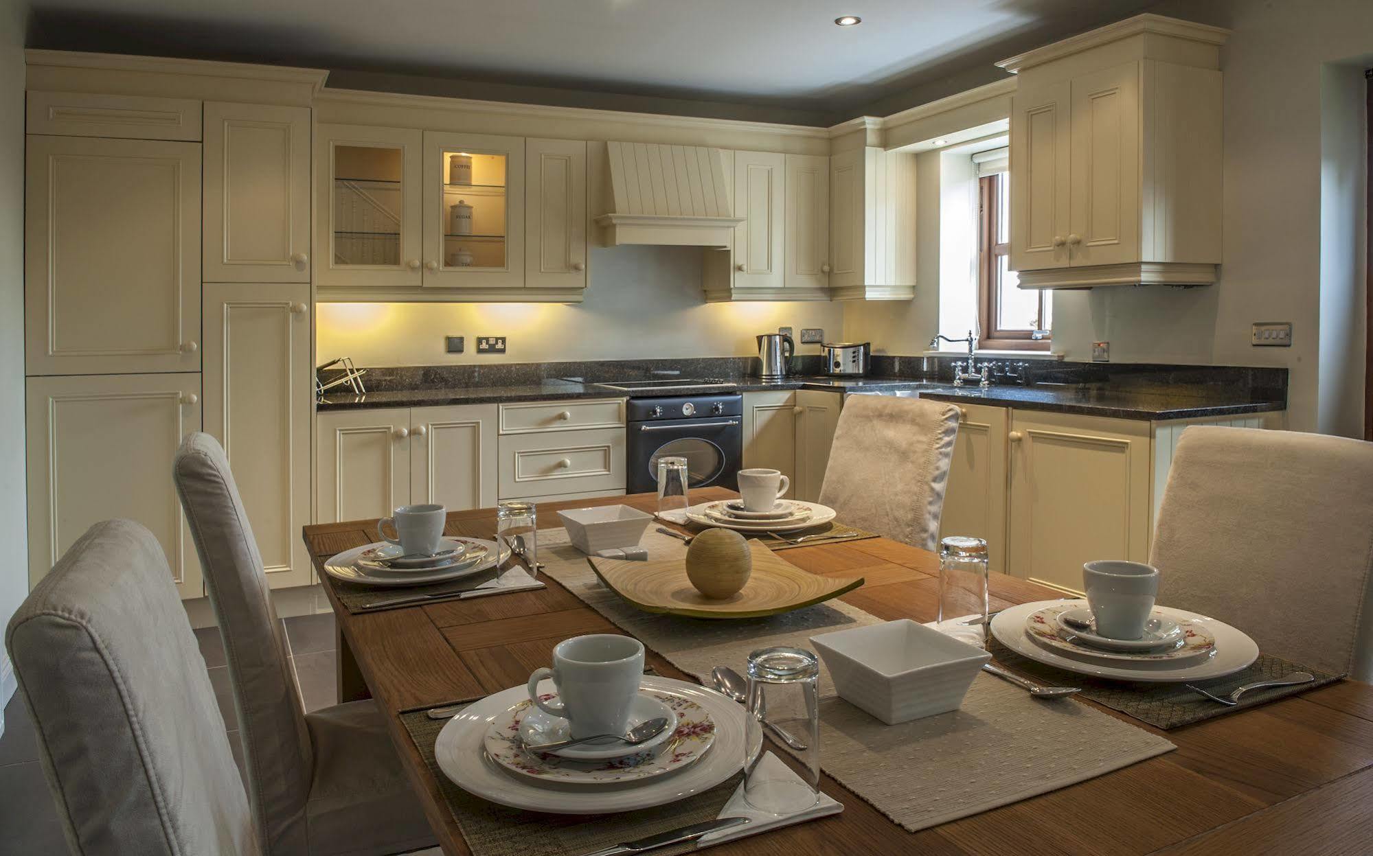 New Forest Estate Lodges Tyrrellspass Dış mekan fotoğraf